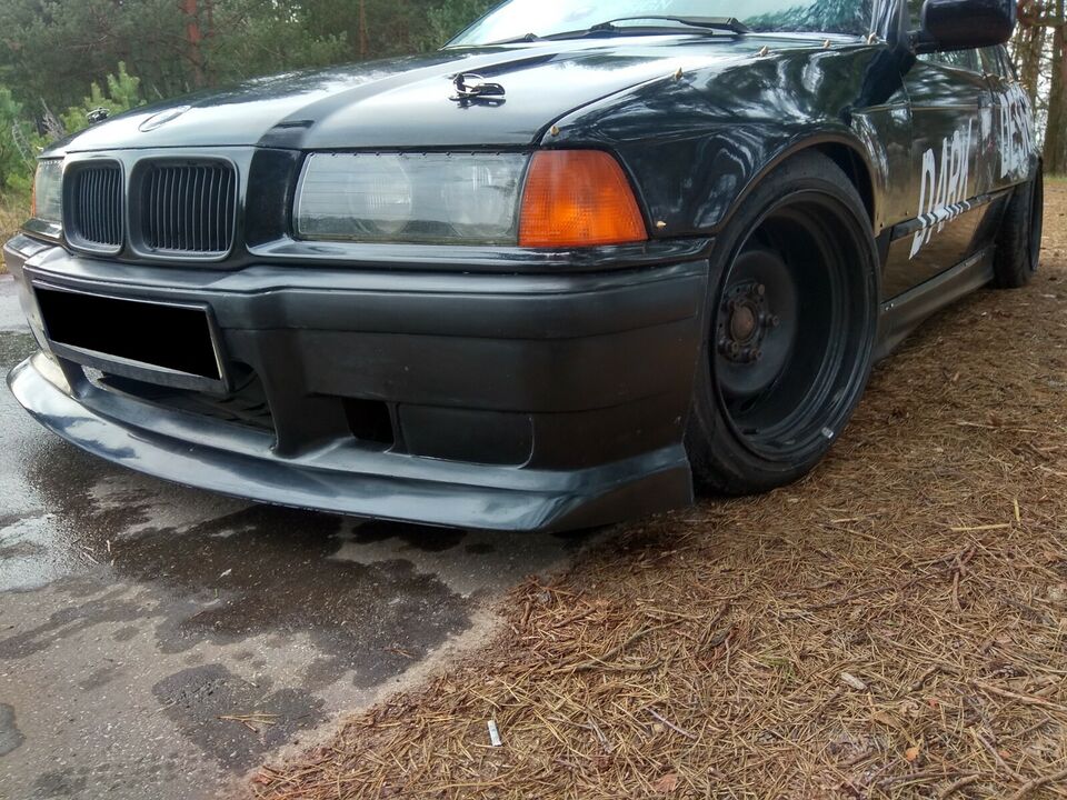 BMW E36 sedan compact coupe touring M pack m3 M sport front lip Fatlip